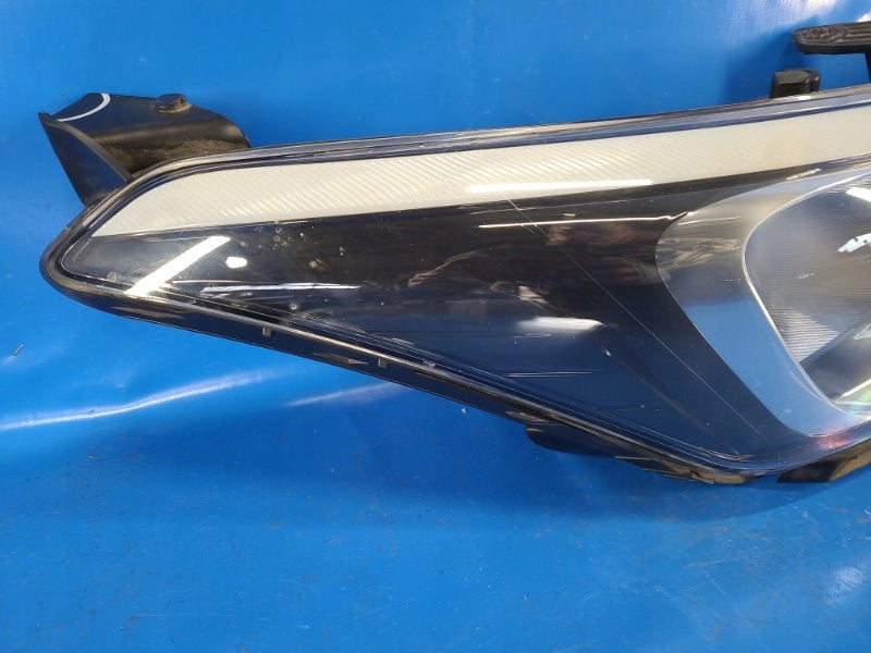 Frontscheinwerfer Hyundai I20 92102-C8 Rechts Scheinwerfer Headlight