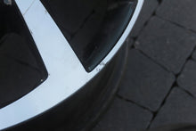 Laden Sie das Bild in den Galerie-Viewer, 1x Alufelge 17 Zoll 7.0" 5x112 40ET Glanz Silber 5NA601025P VW Tiguan Rim Wheel FEL5305342754un