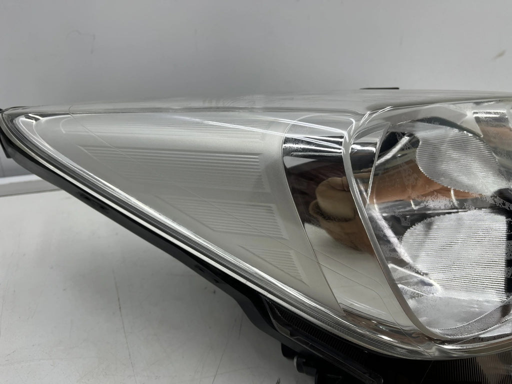 Frontscheinwerfer Toyota Ractis Rechts Scheinwerfer Headlight SCH8776655912kt