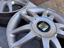 Laden Sie das Bild in den Galerie-Viewer, 4x Alufelge 15 Zoll 6.0" 5x100 38ET 1M0601025H Seat I Rim Wheel FEL9729737571ni