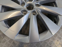 Load image into Gallery viewer, 1x Alufelge 17 Zoll 7.0" 5x112 46ET 5E3601025 Skoda Octavia Iv Rim Wheel FEL3110417782un