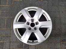 Load image into Gallery viewer, 1x Alufelge 17 Zoll 7.5&quot; 5x112 37ET Glanz Silber 4G0601025L Audi A6 C7 Rim Wheel