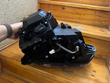 Laden Sie das Bild in den Galerie-Viewer, Frontscheinwerfer VW Amarok Links Scheinwerfer Headlight SCH4307996758ax