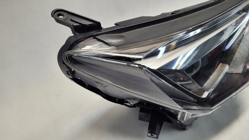 Frontscheinwerfer Toyota Rav IV LED Rechts Scheinwerfer Headlight SCH6683374067ir