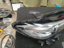 Laden Sie das Bild in den Galerie-Viewer, Frontscheinwerfer Mazda 6 GRF5-51030 LED Rechts Scheinwerfer Headlight SCH8252269500qi