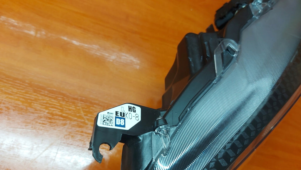 Frontscheinwerfer Toyota Yaris LED Ein Stück (Rechts oder Links) Headlight