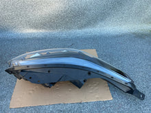 Laden Sie das Bild in den Galerie-Viewer, Frontscheinwerfer Kia Ceed 92102J7500 Rechts Scheinwerfer Headlight SCH8037085422lf