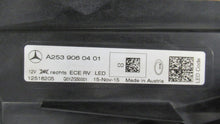 Load image into Gallery viewer, Frontscheinwerfer Mercedes-Benz Glc A2539060401 LED Rechts oder Links SCH6942233467lu