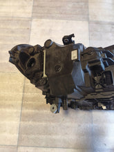 Laden Sie das Bild in den Galerie-Viewer, Frontscheinwerfer BMW 5 G31 G30 8499111 Links Scheinwerfer Headlight SCH4539377235bm