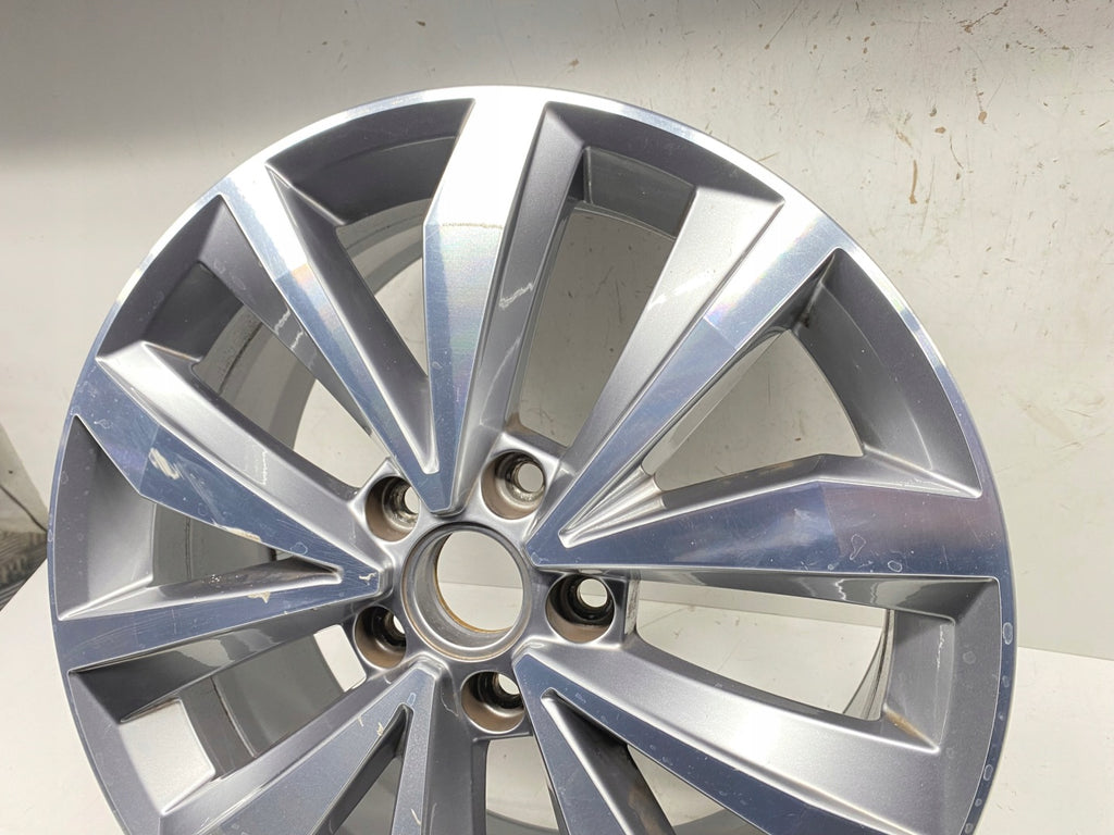 1x Alufelge 17 Zoll 7.0" 5x112 45ET Glanz Silber 2GA601025N VW T-Cross Rim Wheel FEL2024302626xe