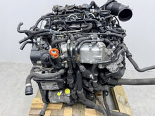 Load image into Gallery viewer, Motor Audi VW A3 Golf VII CRB 2.0 TDI 150PS 110kW 190TKm Diesel Engine Komplett MOT2722884721dr