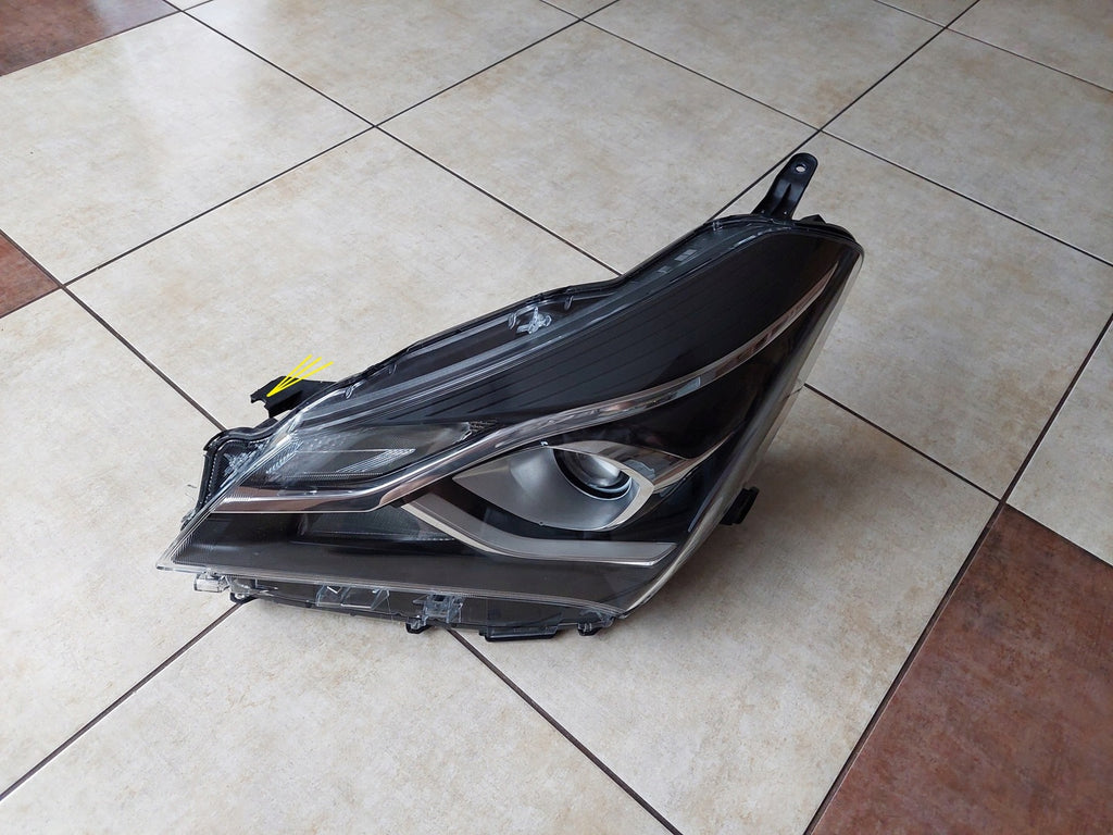 Frontscheinwerfer Toyota Yaris LED Ein Stück (Rechts oder Links) Headlight