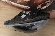 Laden Sie das Bild in den Galerie-Viewer, Frontscheinwerfer Mercedes-Benz W206 A2069067103 LED Links Headlight SCH1695241215di