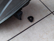 Load image into Gallery viewer, Frontscheinwerfer Toyota Yaris Links Scheinwerfer Headlight