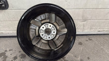 Load image into Gallery viewer, 1x Alufelge 16 Zoll 6.5&quot; 5x114.3 44ET 52910-CM100 Hyundai Kona Rim Wheel