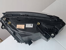 Laden Sie das Bild in den Galerie-Viewer, Frontscheinwerfer Mercedes-Benz Glc X253 A2539067001 LED Rechts Headlight SCH6981776007gz