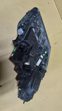 Laden Sie das Bild in den Galerie-Viewer, Frontscheinwerfer Jaguar E-Pace J9C3-13W030-BC Links Scheinwerfer Headlight SCH2002121529co