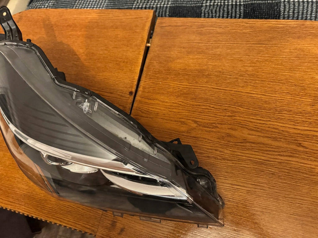 Frontscheinwerfer Toyota Yaris LED Rechts Scheinwerfer Headlight