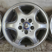 Laden Sie das Bild in den Galerie-Viewer, 4x Alufelge 16 Zoll 7.0" 5x112 37ET A2084010502 Mercedes-Benz Cla Clk Slc Slk FEL7007561315nr