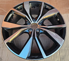 Laden Sie das Bild in den Galerie-Viewer, 1x Alufelge 18 Zoll 7.0" 5x100 39ET Glanz Schwarz 2G7601025F VW Taigo Rim Wheel FEL2612328313cy