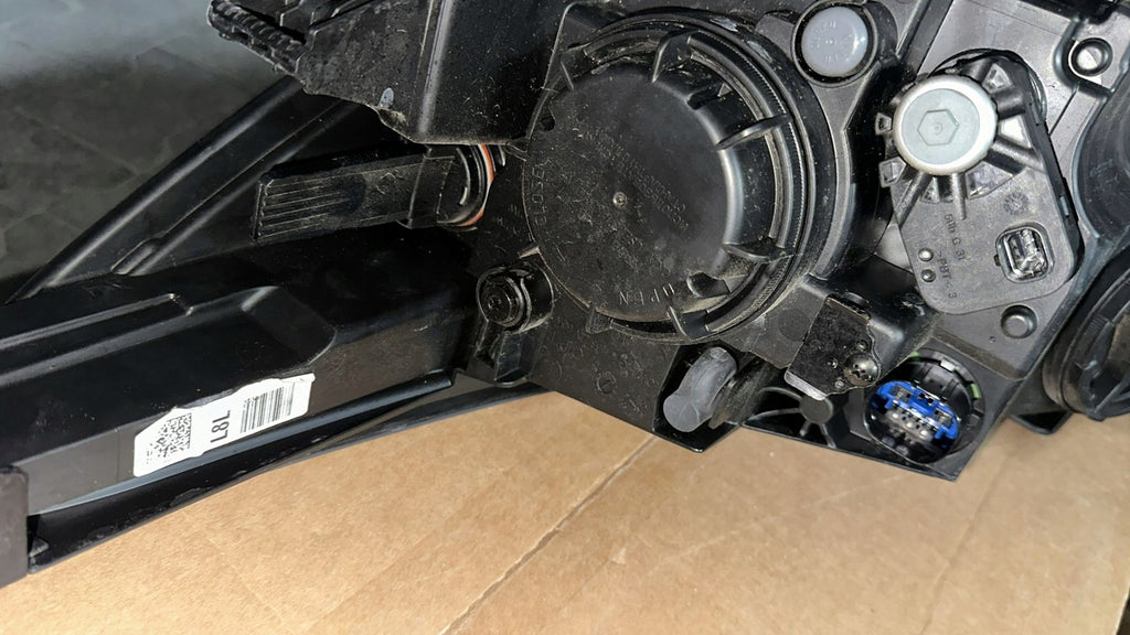 Frontscheinwerfer Kia Stonic Rechts Scheinwerfer Headlight