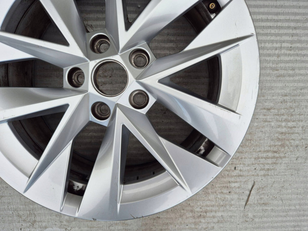 1x Alufelge 17 Zoll 7.0" 5x112 46ET Silber 5E3601025 Skoda Octavia 5e3 Iv FEL5140892740jp