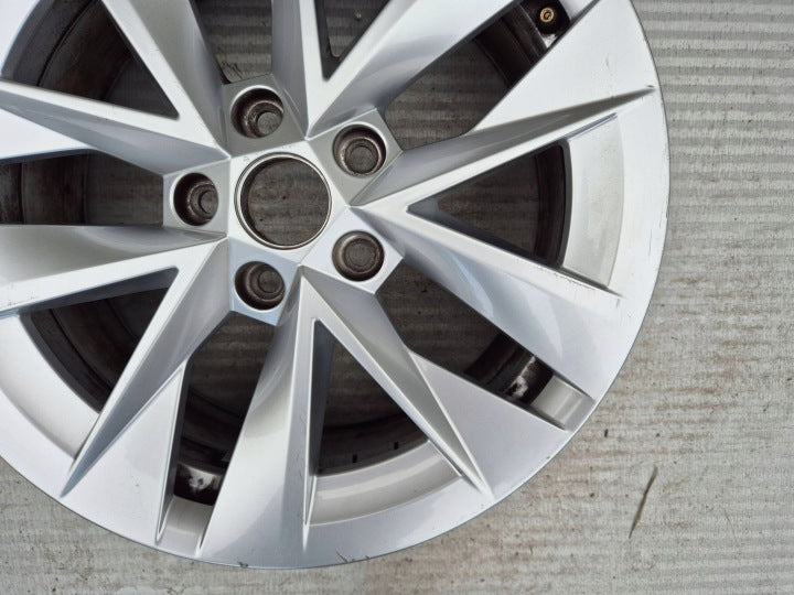 1x Alufelge 17 Zoll 7.0" 5x112 46ET Silber 5E3601025 Skoda Octavia 5e3 Iv FEL5140892740jp