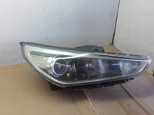 Laden Sie das Bild in den Galerie-Viewer, Frontscheinwerfer Hyundai I30 III 92102-G4020 Rechts Scheinwerfer Headlight SCH6843908824ix