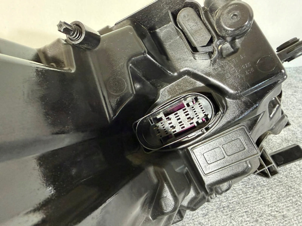 Frontscheinwerfer Skoda Octavia IV 5E4941015A Links Scheinwerfer Headlight SCH1604040437do