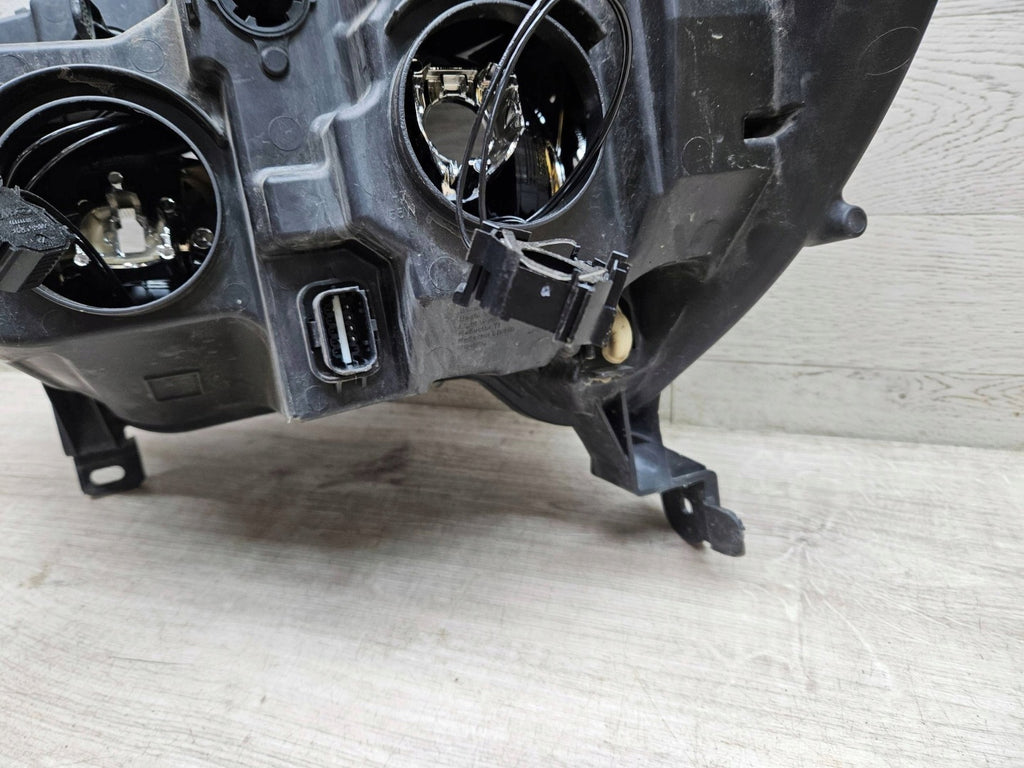 Frontscheinwerfer Renault Master III 260105567R Rechts Scheinwerfer Headlight SCH9766894748ko