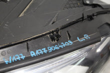 Laden Sie das Bild in den Galerie-Viewer, Frontscheinwerfer Mercedes-Benz W177 A1779064703 A1779064803 LED Ein Satz SCH5403542163kp