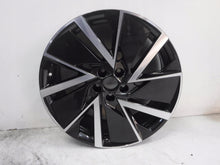 Load image into Gallery viewer, 1x Alufelge 18 Zoll 7.0" 5x100 39ET Glanz Schwarz 658601025 Skoda Scala Kamiq FEL5791910111lv