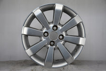 Load image into Gallery viewer, 1x Alufelge 15 Zoll 5.5&quot; 4x100 45ET Glanz Silber PZ406-B0674- Toyota Yaris