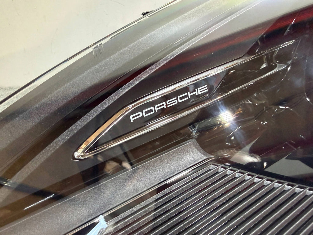 Frontscheinwerfer Porsche Macan 95b 95B941015G Links Scheinwerfer Headlight SCH8139141008vw