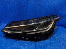 Laden Sie das Bild in den Galerie-Viewer, Frontscheinwerfer VW Golf VIII 5H1941005A LED Links Scheinwerfer Headlight SCH6549406277he