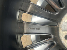 Load image into Gallery viewer, 1x Alufelge 18 Zoll 7.5&quot; 5x112 51ET Glanz Schwarz 5C5071498 VW New Beetle