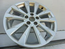 Load image into Gallery viewer, 1x Alufelge 18 Zoll 7.0&quot; 5x112 43ET Glanz Silber 83A601025G Audi Q3 Rim Wheel