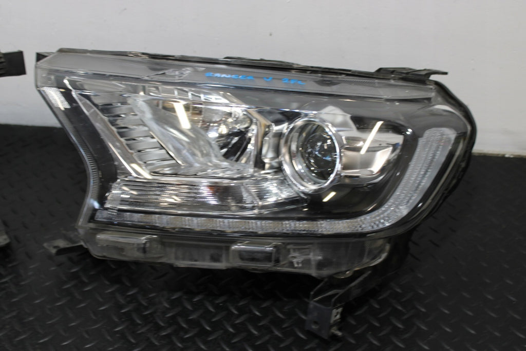 Frontscheinwerfer Ford Ranger JB3B-13D154 JB3B-13D155 LED Ein Satz Headlight SCH1460545031kx