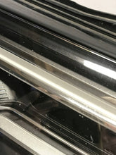 Laden Sie das Bild in den Galerie-Viewer, Frontscheinwerfer Audi A6 C8 4K0941039 Ein Stück (Rechts oder Links) Headlight SCH5356520929xc