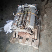 Load image into Gallery viewer, Motor BMW E31 E32 M70B50 5.0 300PS 220kW Benzin Engine Unkomplett