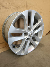 Load image into Gallery viewer, 1x Alufelge 17 Zoll 7.0&quot; 5x114.3 Nissan Juke F15 Rim Wheel