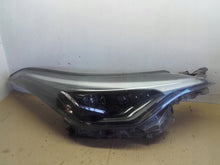 Laden Sie das Bild in den Galerie-Viewer, Frontscheinwerfer Toyota Chr C-Hr 81110YP28100 Full LED Rechts Headlight SCH7288333433vz