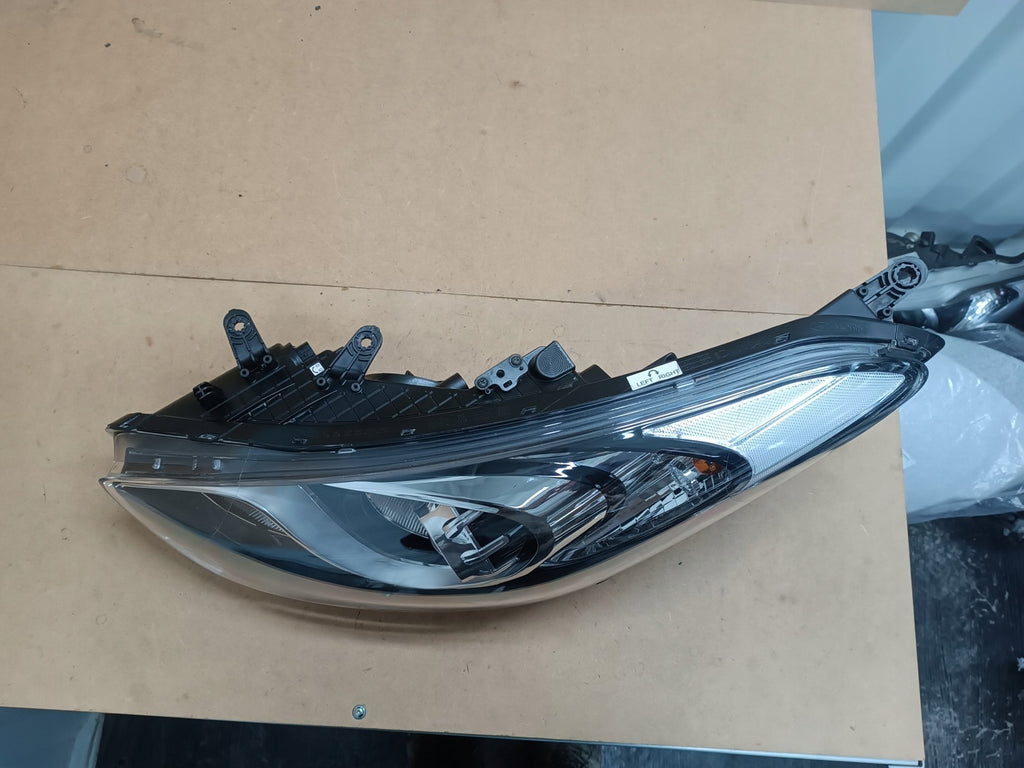 Frontscheinwerfer Hyundai I30 92101A6000 Links Scheinwerfer Headlight