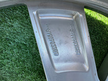 Laden Sie das Bild in den Galerie-Viewer, 1x Alufelge 20 Zoll 6.5&quot; 5x114.3 403006854R Renault Rim Wheel