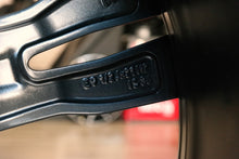 Load image into Gallery viewer, 1x Alufelge 21 Zoll 9.5" 5x112 36ET 8074220 BMW X7 G07 Rim Wheel FEL6311616557td