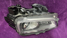 Load image into Gallery viewer, Frontscheinwerfer Hyundai Kona 92102-J9100 LED Rechts Scheinwerfer Headlight