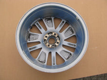 Laden Sie das Bild in den Galerie-Viewer, 1x Alufelge 17 Zoll 7.0&quot; 4x100 403008014R Renault Clio Iv Rim Wheel