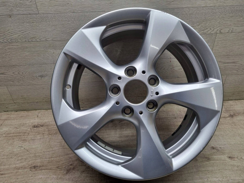 1x Alufelge 17 Zoll 5x120 6797518 BMW 1 E88 E82 Rim Wheel FEL8800867919ix