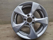 Load image into Gallery viewer, 1x Alufelge 17 Zoll 5x120 6797518 BMW 1 E88 E82 Rim Wheel FEL8800867919ix