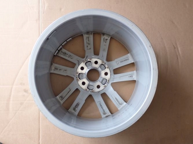 1x Alufelge 17 Zoll 8.0" 5x112 46ET Glanz Silber 8Y0601025E Audi A3 Rim Wheel